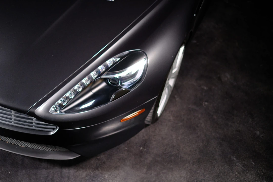 2014 Aston Martin DB9 - Image 24 of 31
