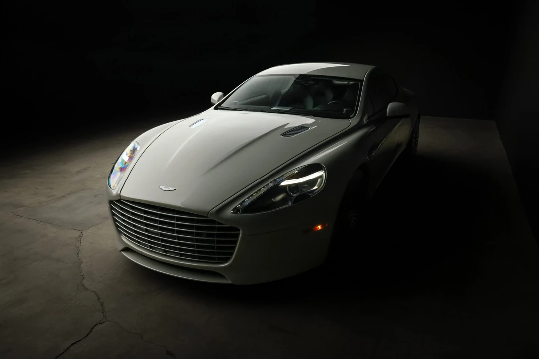 2014 Aston Martin Rapide - Image 31 of 31