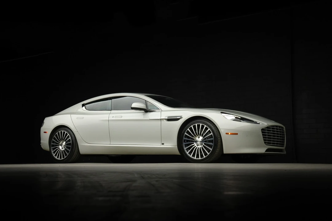 2014 Aston Martin Rapide - Image 12 of 31