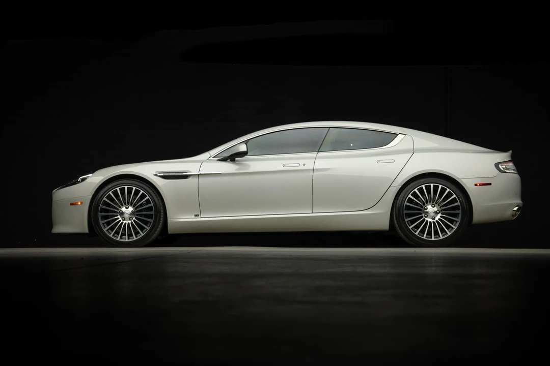 2014 Aston Martin Rapide - Image 28 of 31