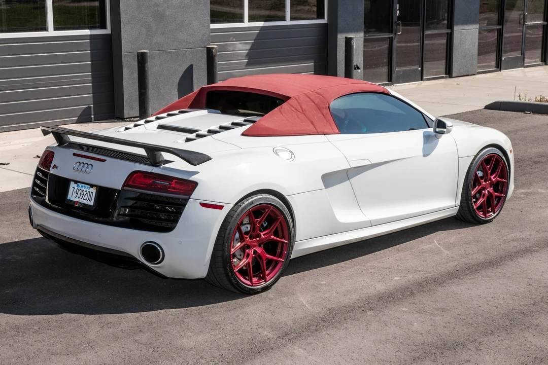 2014 Audi 42 R8 - Image 24 of 31