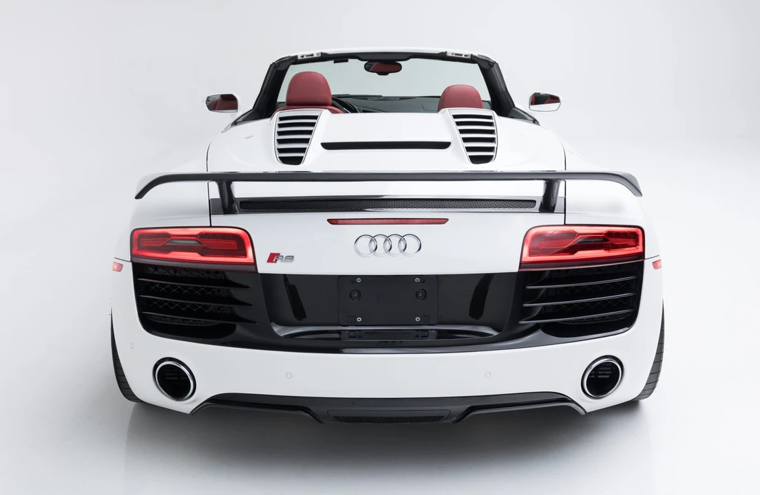 2014 Audi 42 R8 - Image 9 of 31