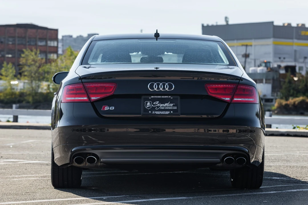 2014 Audi D4 S8 - Image 6 of 31