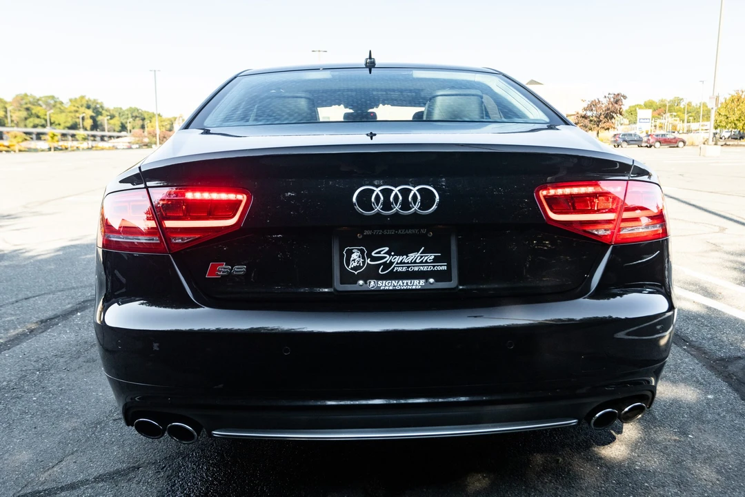 2014 Audi D4 S8 - Image 7 of 31