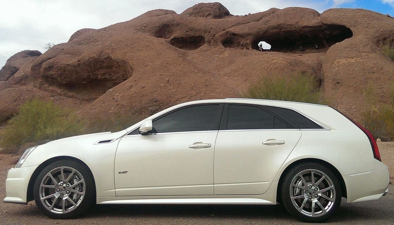 2014 Cadillac CTS-V 2nd Gen - Image 8 of 31