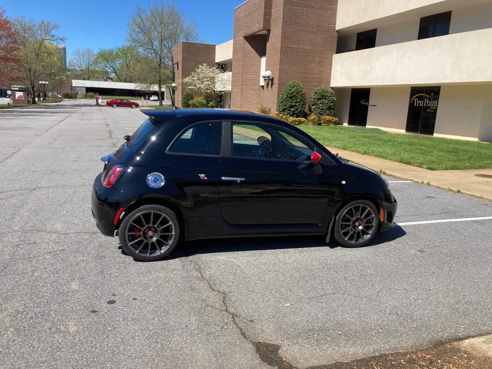 2014 Fiat Abarth 500 - Image 4 of 31