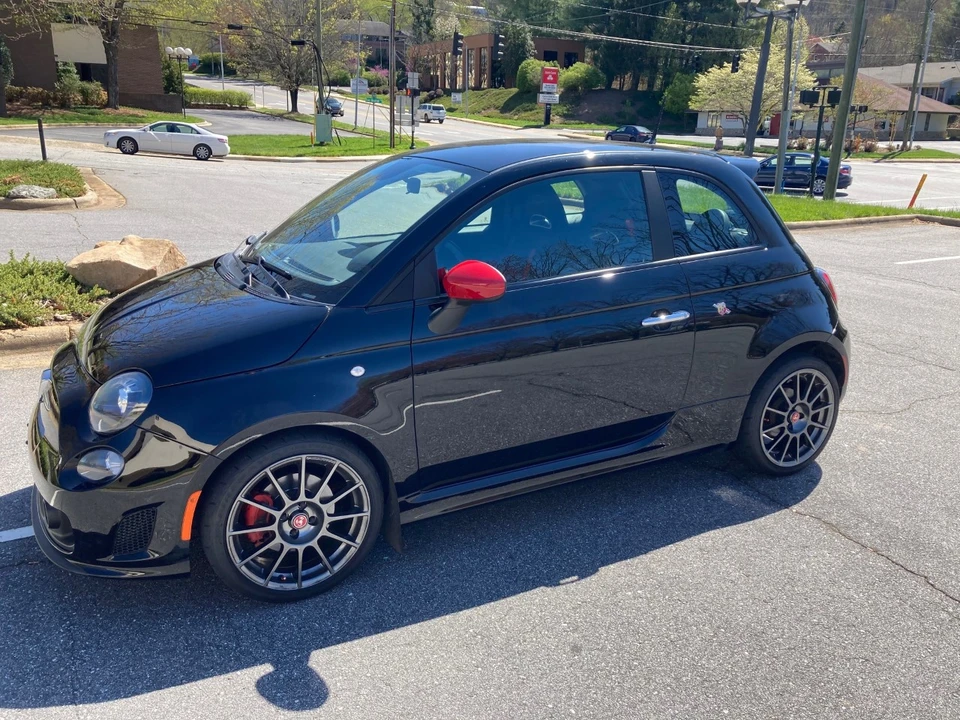 2014 Fiat Abarth 500 - Image 9 of 31