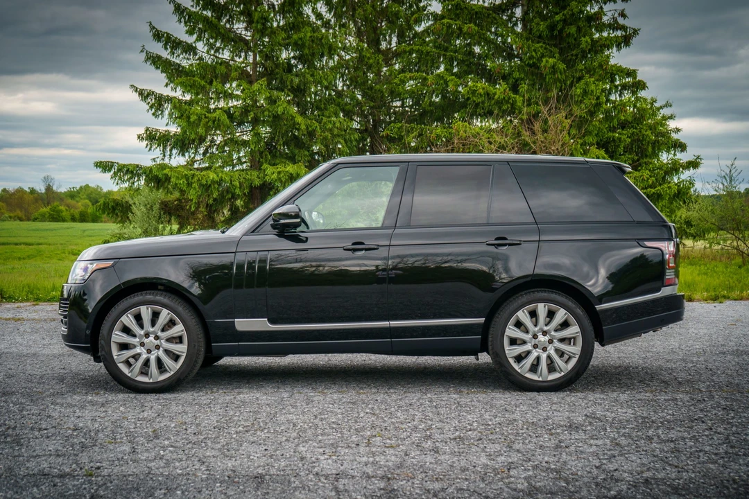 2014 Land Rover Range Rover L405 - Image 9 of 31