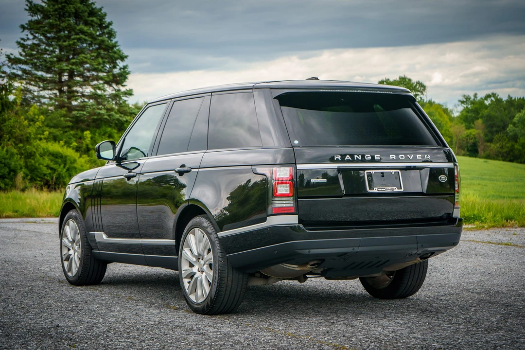 2014 Land Rover Range Rover L405 - Image 10 of 31