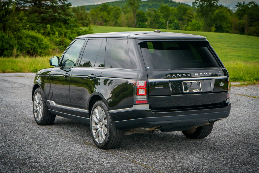 2014 Land Rover Range Rover L405 - Image 11 of 31