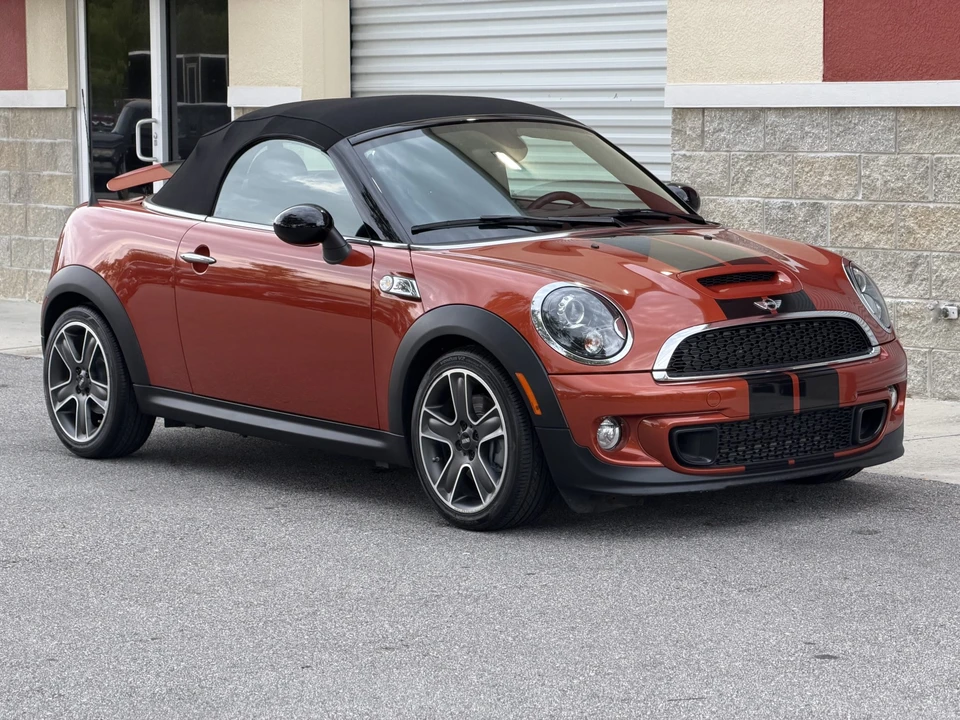 2014 Mini Coupe & Roadster - Image 30 of 31