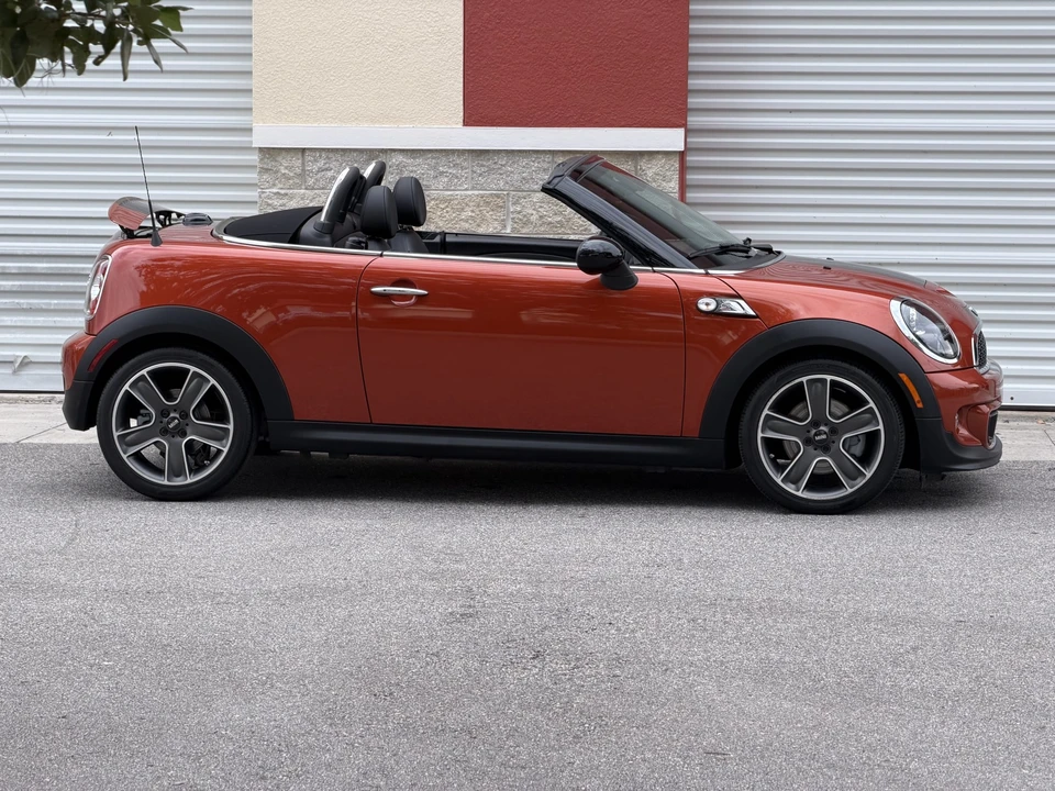 2014 Mini Coupe & Roadster - Image 10 of 31