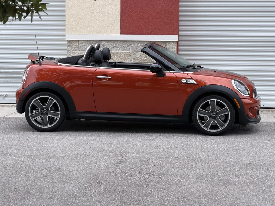 2014 Mini Coupe & Roadster - Image 11 of 31
