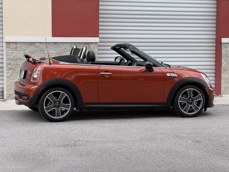 2014 Mini Coupe & Roadster - Image 12 of 31