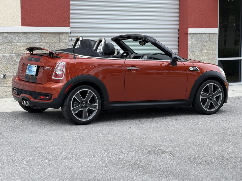2014 Mini Coupe & Roadster - Image 14 of 31