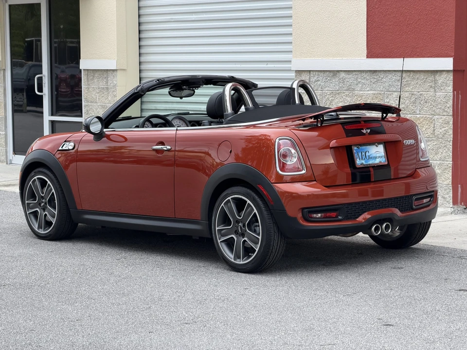 2014 Mini Coupe & Roadster - Image 17 of 31