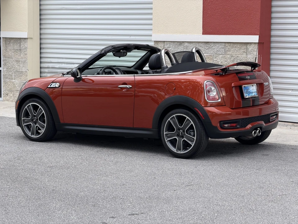 2014 Mini Coupe & Roadster - Image 18 of 31