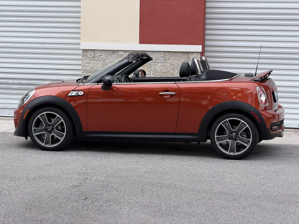 2014 Mini Coupe & Roadster - Image 20 of 31