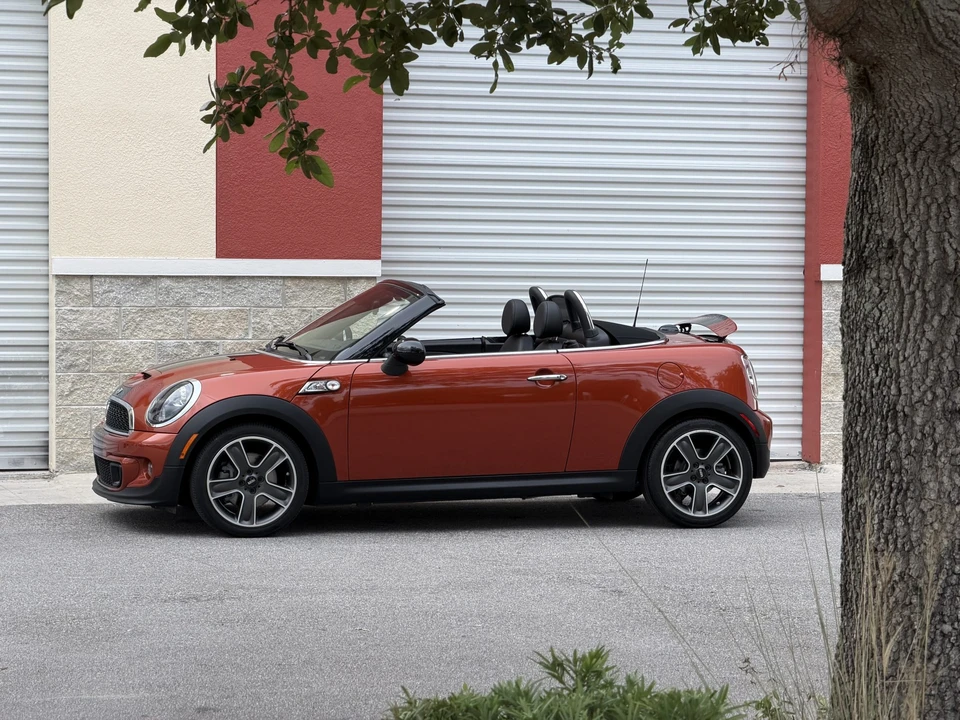 2014 Mini Coupe & Roadster - Image 22 of 31