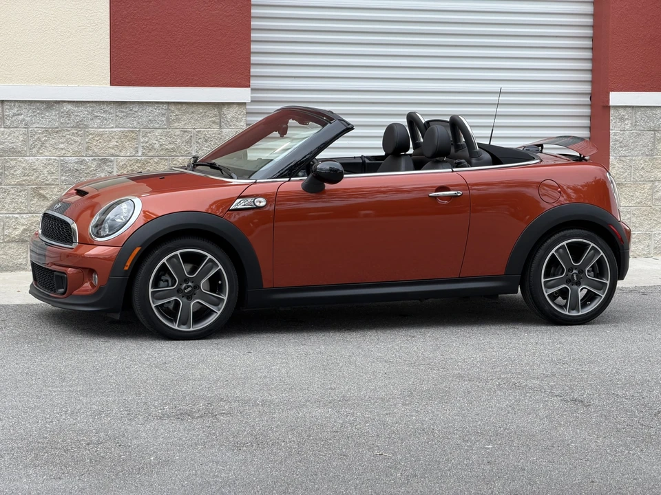 2014 Mini Coupe & Roadster - Image 23 of 31