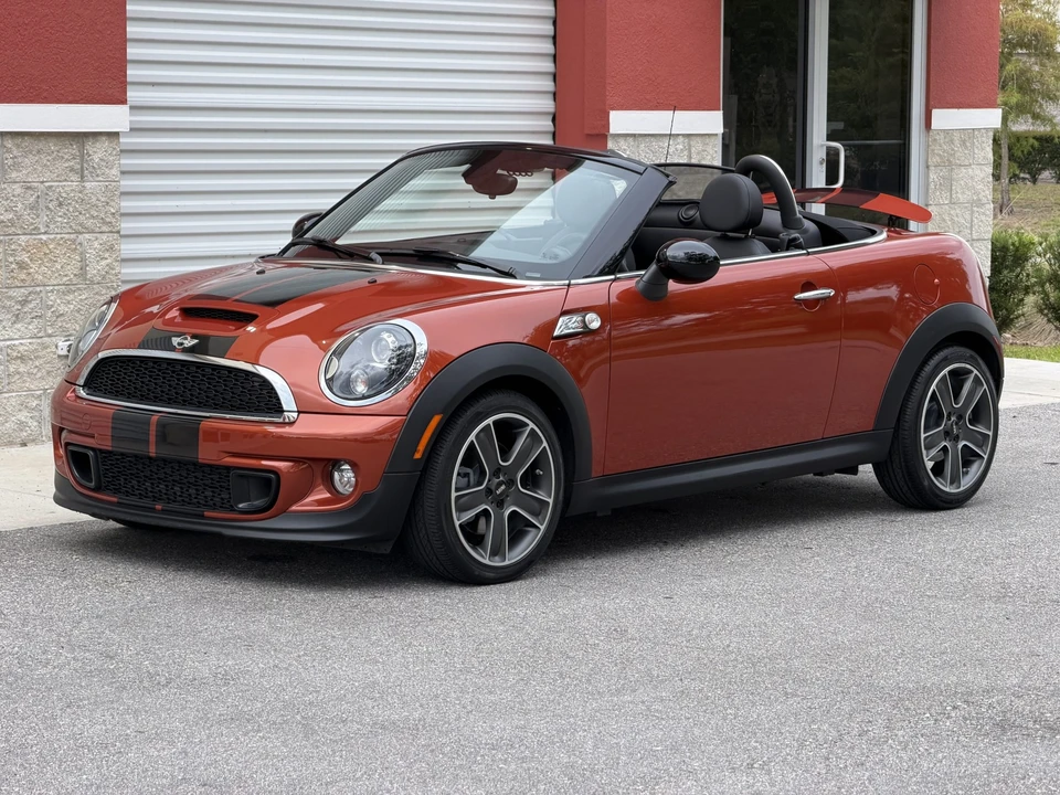 2014 Mini Coupe & Roadster - Image 3 of 31