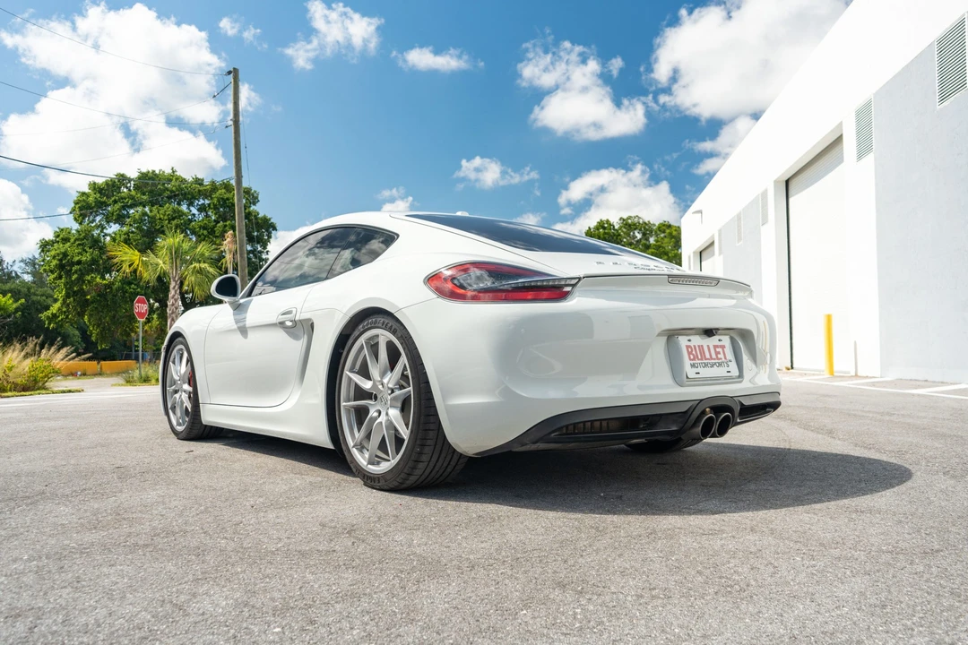 2014 Porsche 981 Cayman S - Image 16 of 31