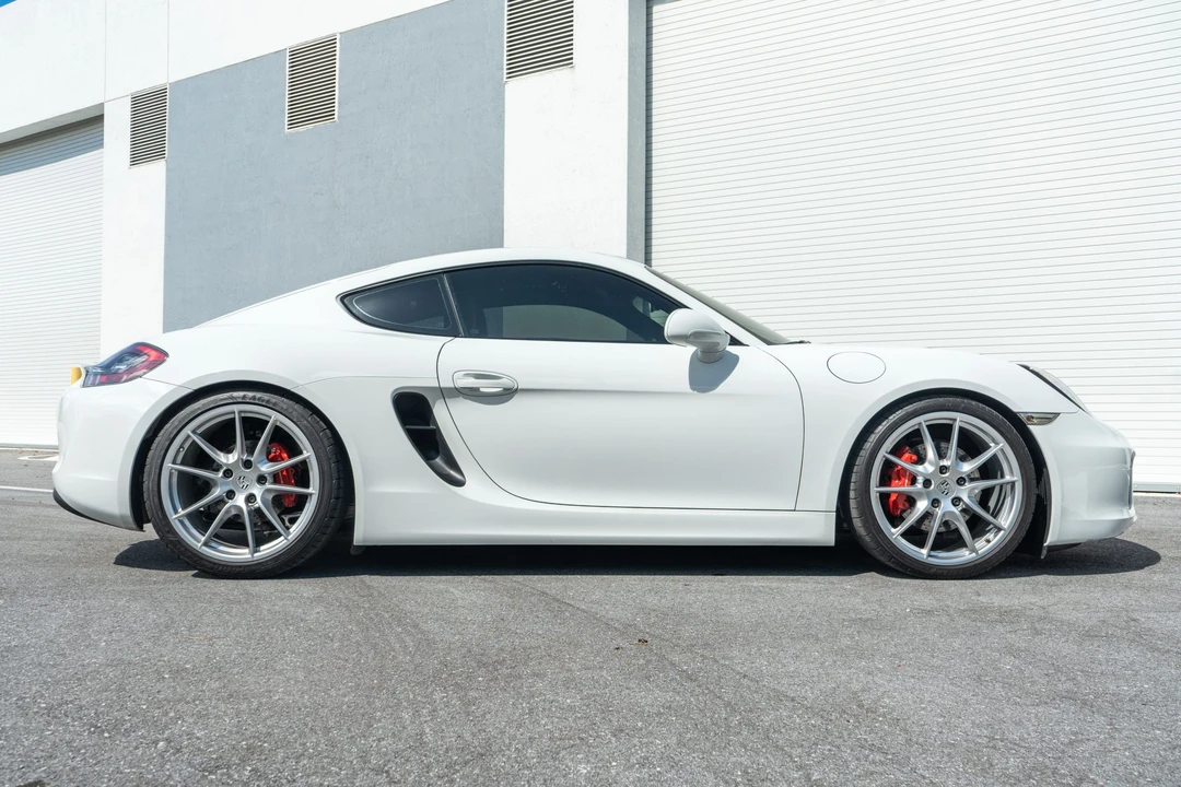 2014 Porsche 981 Cayman S - Image 24 of 31