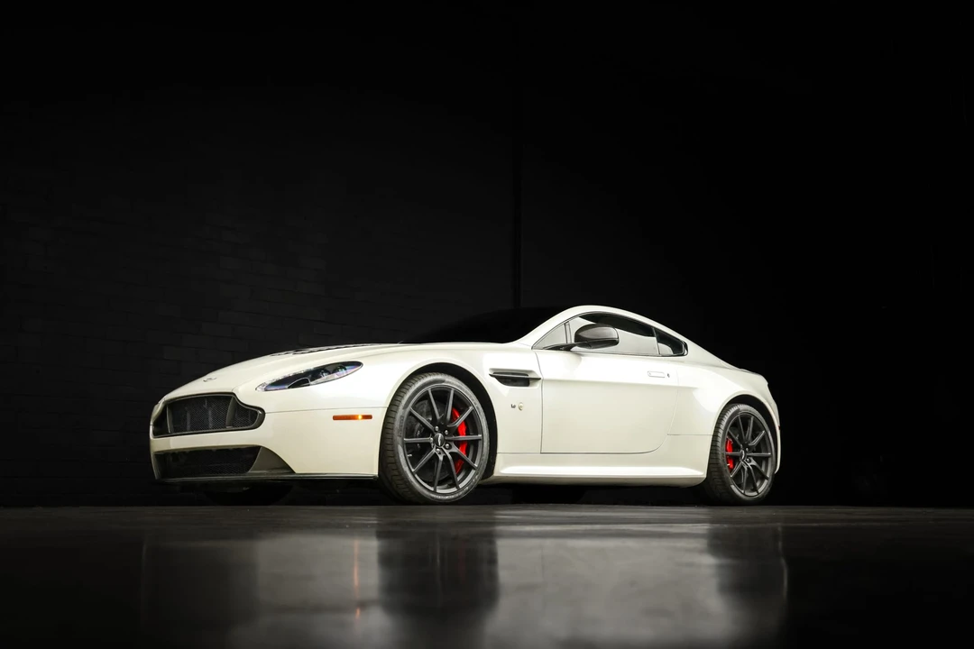 2015 Aston Martin V12 Vantage (2010-2018) - Image 20 of 31