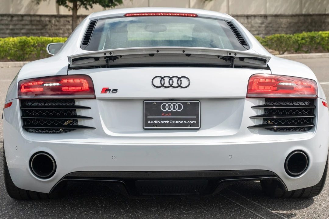 2015 Audi 42 R8 - Image 15 of 31