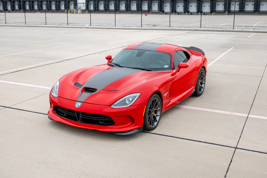 2015 Dodge Viper 5th Gen - Image 2 of 31