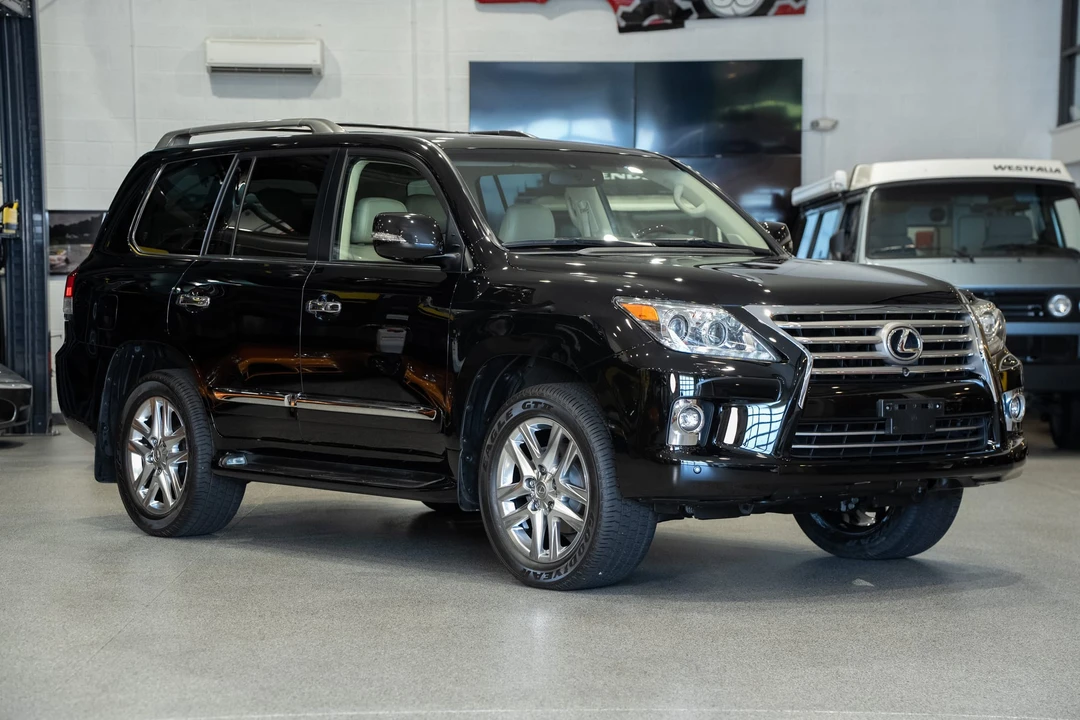 2015 Lexus LX 3rd Gen - Image 22 of 31