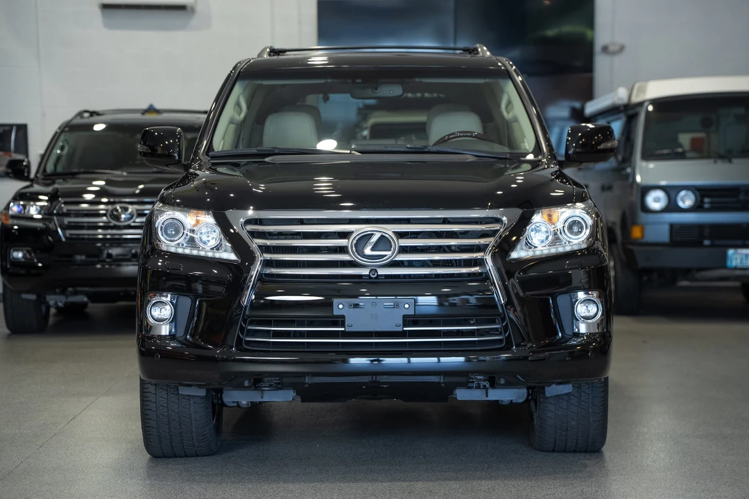 2015 Lexus LX 3rd Gen - Image 21 of 31