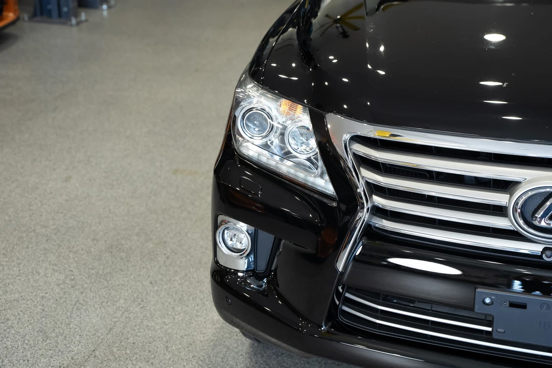 2015 Lexus LX 3rd Gen - Image 30 of 31