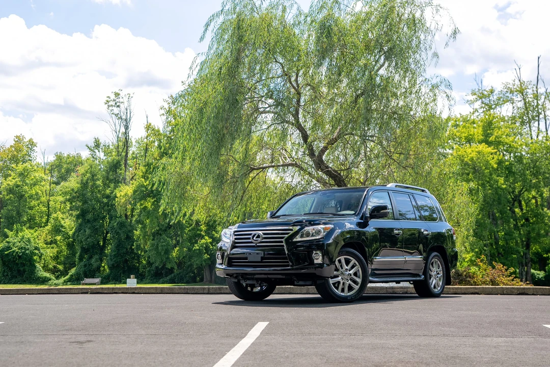 2015 Lexus LX 3rd Gen - Image 3 of 31