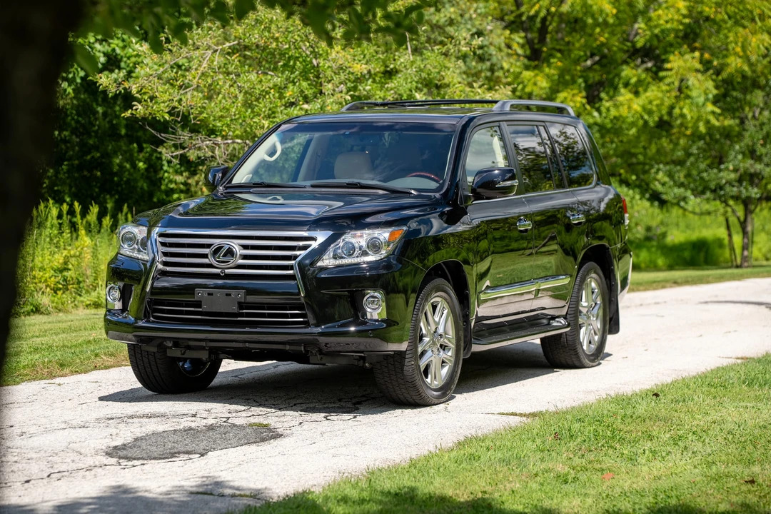 2015 Lexus LX 3rd Gen - Image 5 of 31