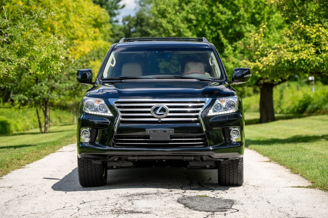 2015 Lexus LX 3rd Gen - Image 6 of 31