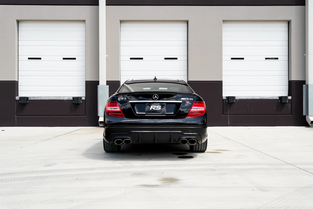 2015 Mercedes-Benz W204 C 63 AMG - Image 9 of 31