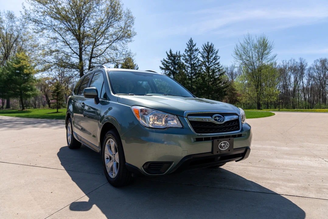 2015 Subaru Forester 4th Gen - Image 3 of 31