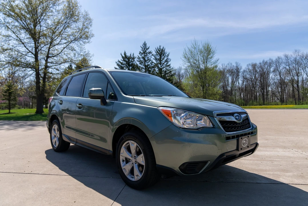2015 Subaru Forester 4th Gen - Image 2 of 31