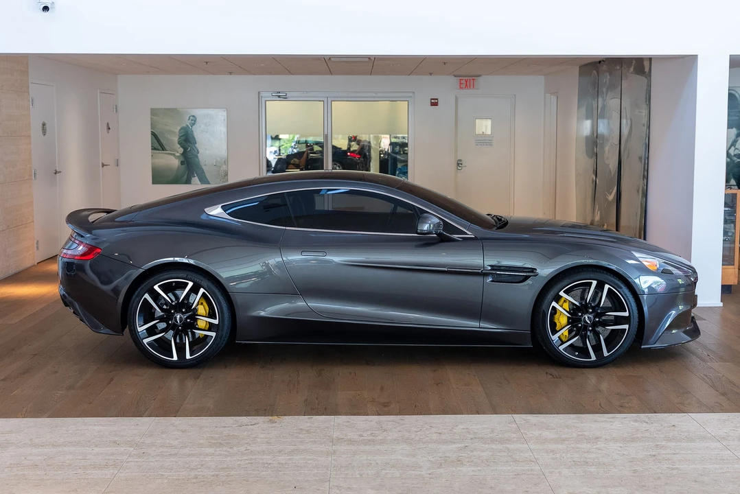 2016 Aston Martin Vanquish 2nd Gen - Image 17 of 31