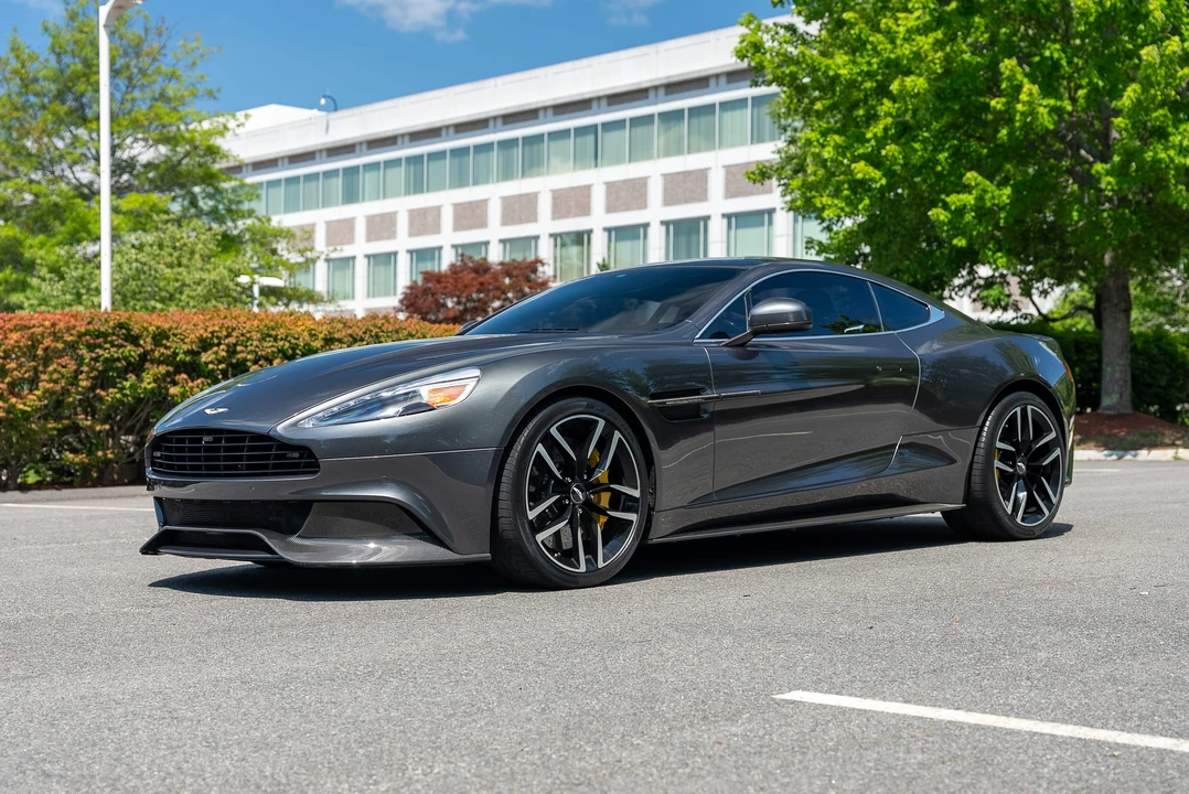 2016 Aston Martin Vanquish 2nd Gen - Image 22 of 31
