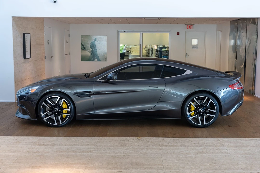 2016 Aston Martin Vanquish 2nd Gen - Image 9 of 31