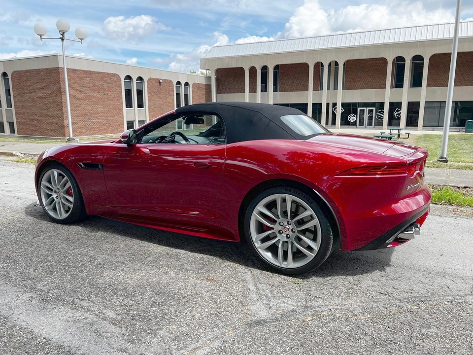 2016 Jaguar F-Type R 1st Gen - Image 9 of 31