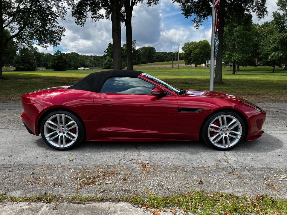 2016 Jaguar F-Type R 1st Gen - Image 10 of 31
