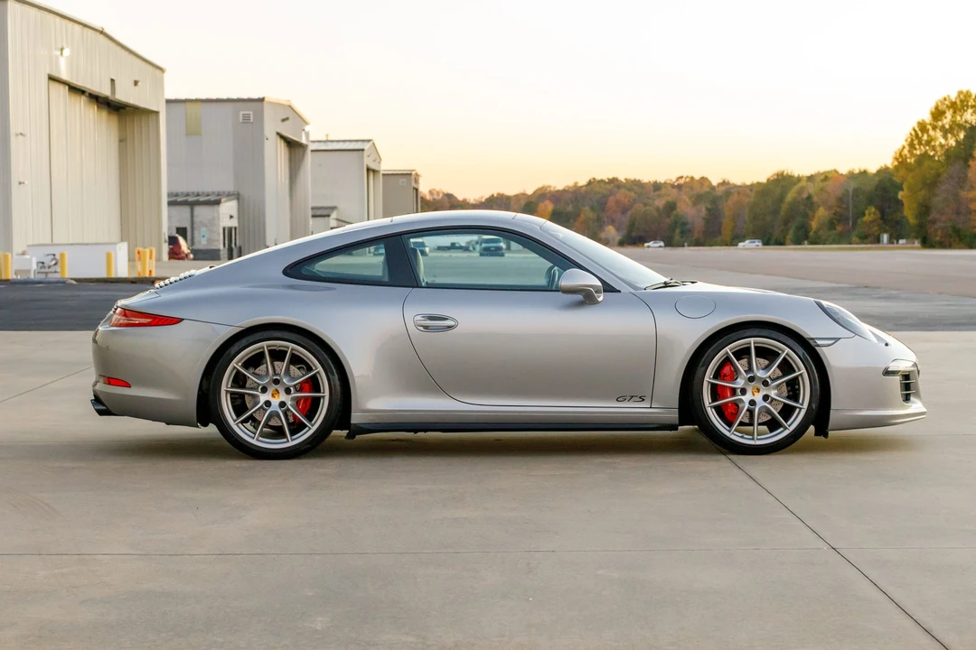 2016 Porsche 991 Carrera GTS - Image 9 of 31