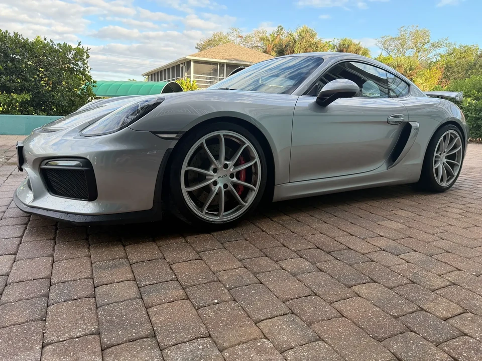 2016 Porsche 981 Cayman GT4 - Image 2 of 6