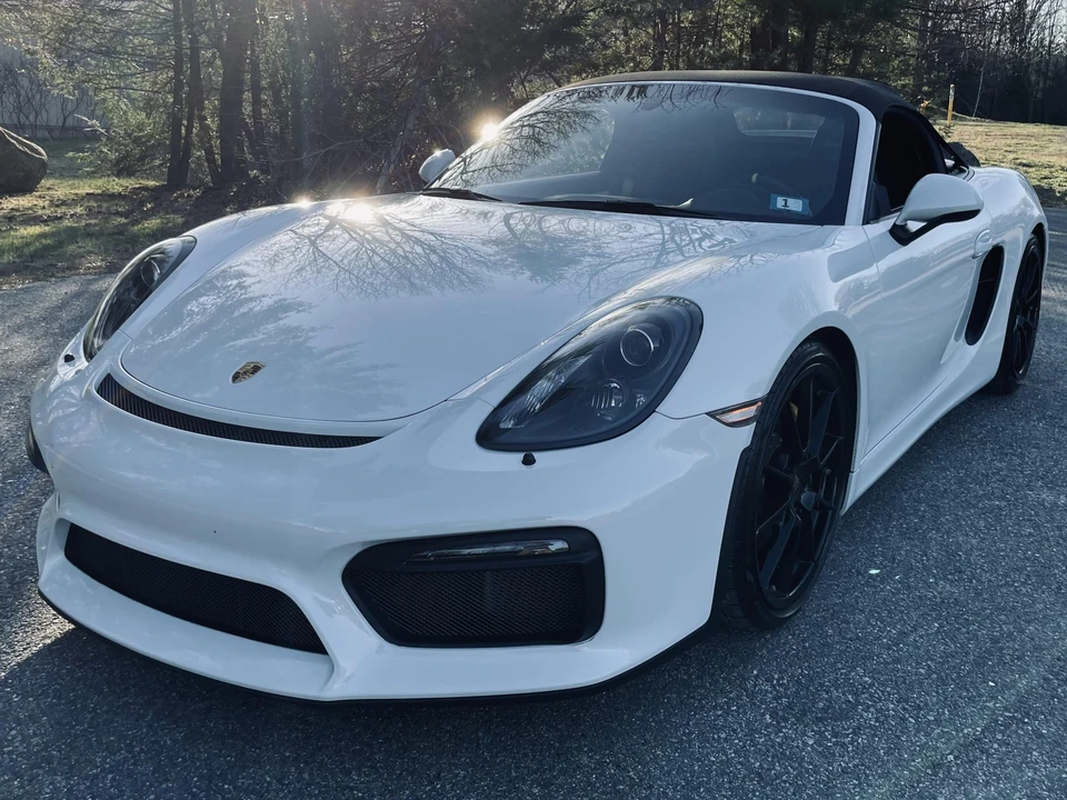 2016 Porsche 981 Boxster Spyder - Image 19 of 31