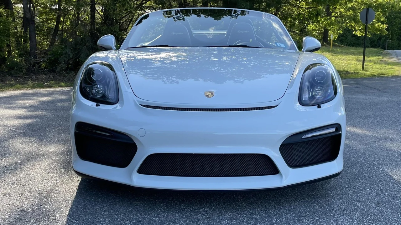 2016 Porsche 981 Boxster Spyder - Image 6 of 31