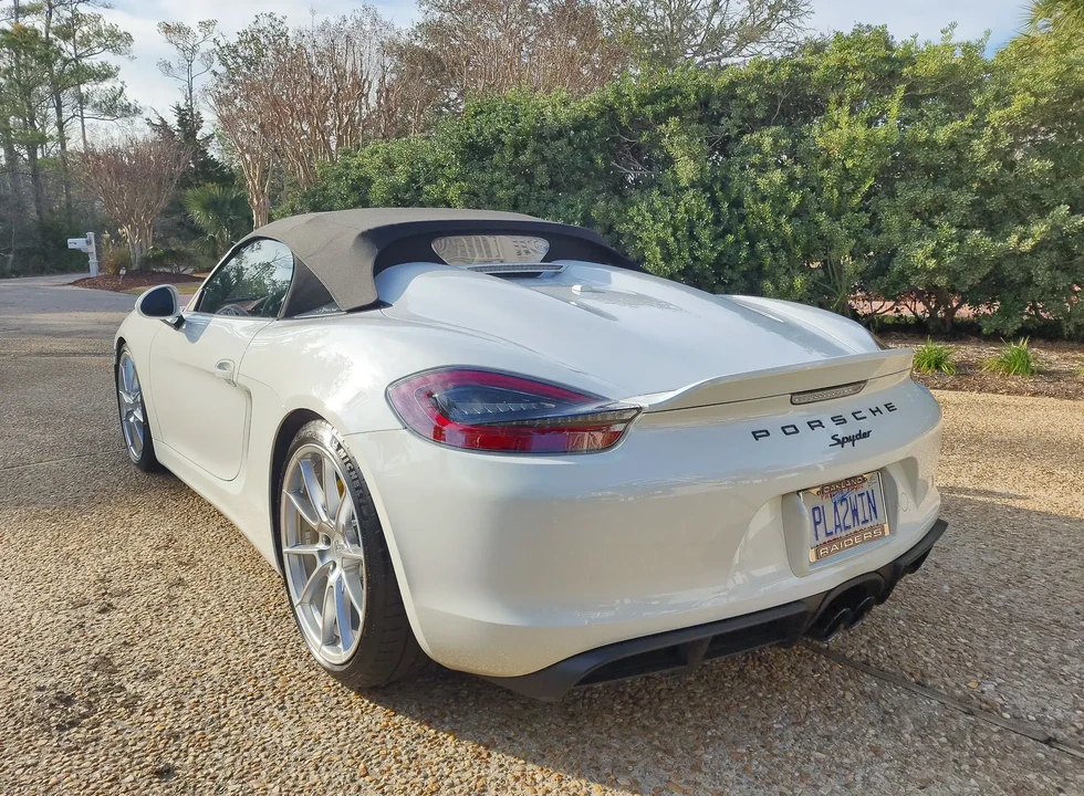 2016 Porsche 981 Boxster Spyder - Image 4 of 6