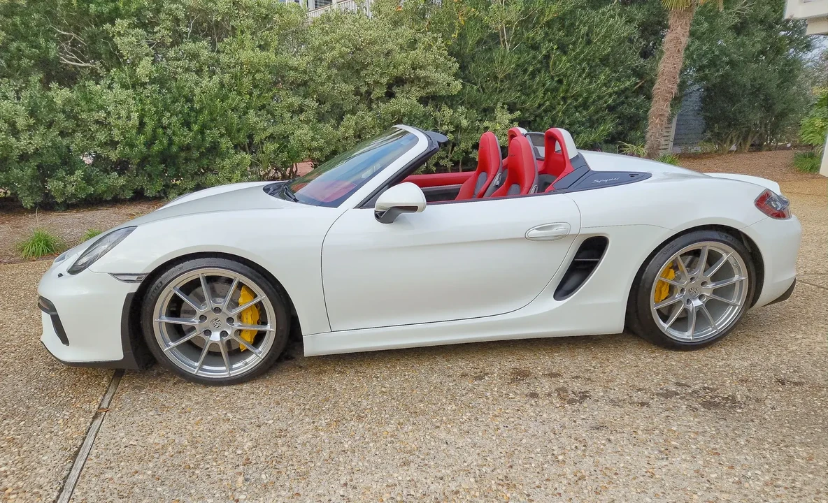 2016 Porsche 981 Boxster Spyder - Image 2 of 6